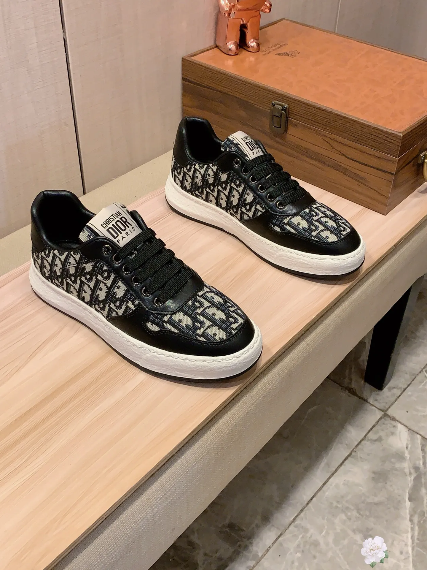 Men's men's shoes💰420💰💰🎩🎩[Lightning][Lightning] "Dior DIOR*" The latest • popular casual shoes, top brand [seduce] luxury ~ purchasing agency, top ~ quality. [Strong] The upper is made of imported breathable cowhide with fabric material ➕ Breathable sheepskin feet (•) and fine workmanship. The original stylish and stylish soft rubber wear-resistant and non-slip outsole is light and comfortable on the feet. The real thing looks better in real photos. No. 122: code: 38-44, 2️⃣ colors selected